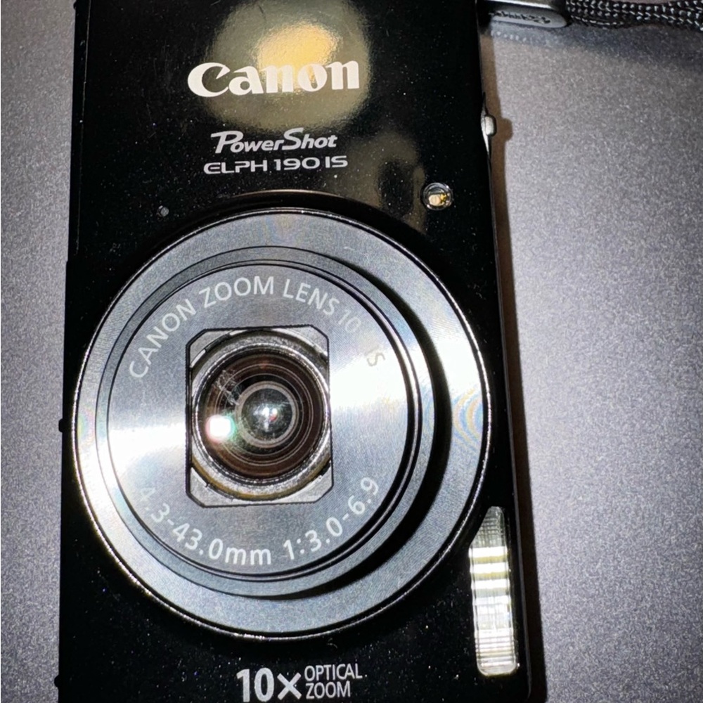 Canon PowerShot ELPH 190 IS Camera